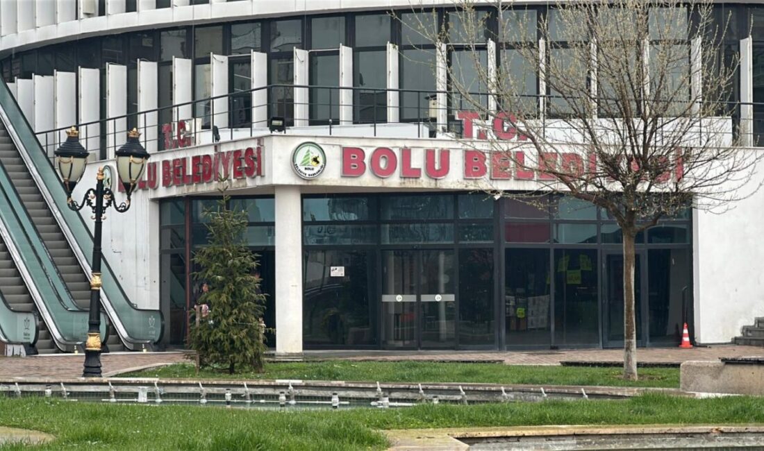 Bolu Belediyesi’ne yönelik yürütülen soruşturmada 2 isim daha gözaltına alındı.