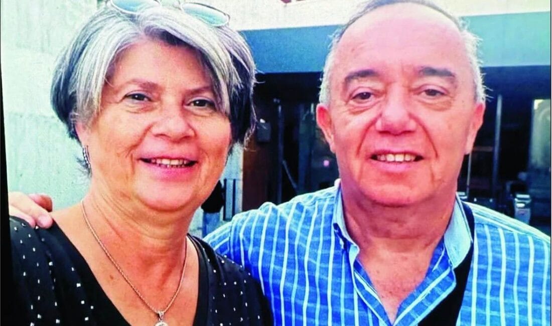Çanakkale’de Dehşet: Emekli Öğretmen Eşini Öldürüp İntihar Etti Çanakkale’de yaşanan olayda emekli öğretmen Ferruh Argüden, eşi Serpil Özlem