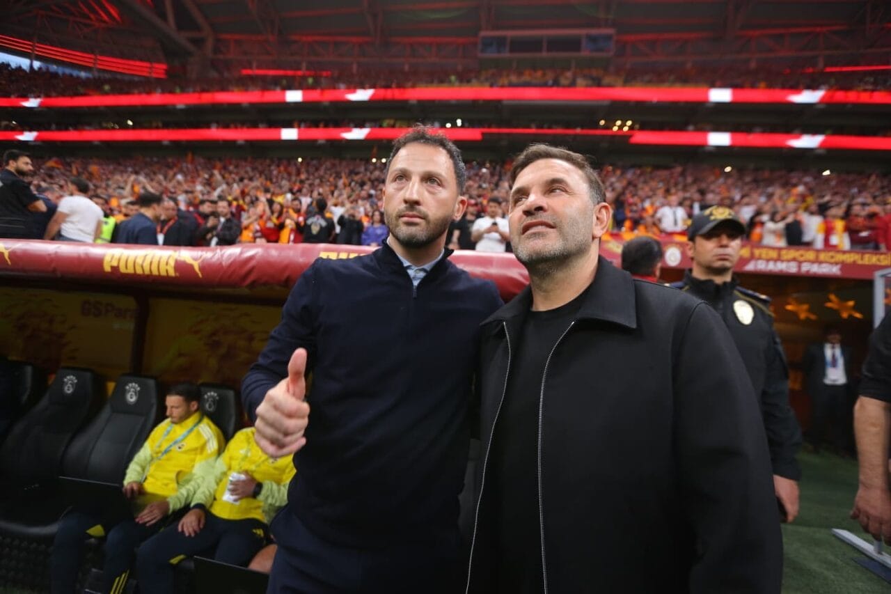 Fenerbahçe, teknik direktör Domenico Tedesco ve ekibiyle yollarını ayırdı. Sezonun