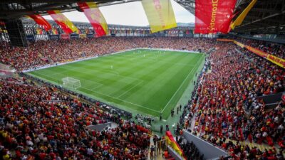 Süper Lig’de gözler Göztepe-Galatasaray maçına çevrildi. İzmir’de oynanacak kritik mücadele,