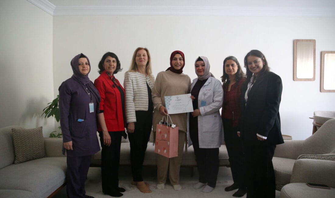 “Her Gebeye Bir Ebe” Projesiyle 600 Bin Gebeye Ulaşıldı Sağlık Bakanlığı’nın “Her Gebeye Bir Ebe” uygulaması kapsamında 600 binden