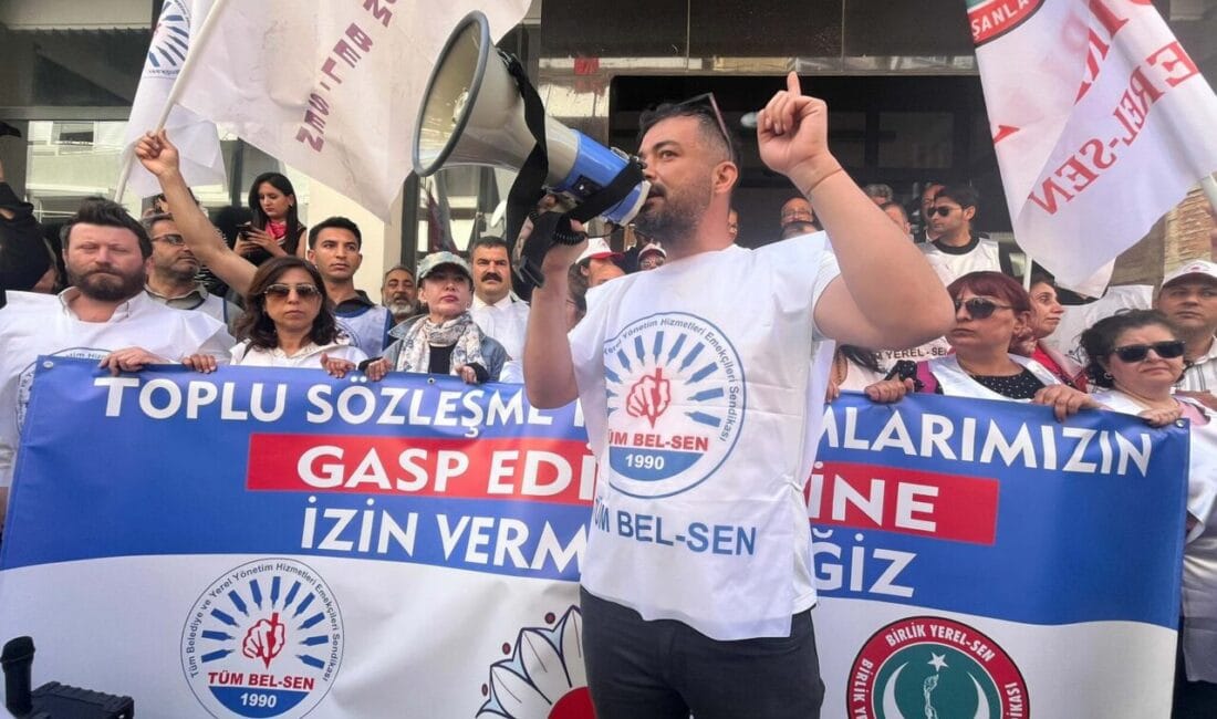 İzmir’de dört belediyede görev yapan memurlar, toplu iş sözleşmesi kaynaklı