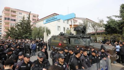 Kahramanmaraş’taki okul saldırısında yeni detaylar ortaya çıktı. Saldırıyı gerçekleştiren öğrencinin