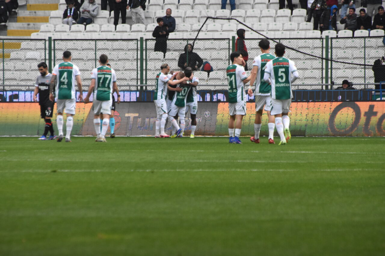 Konyaspor, Süper Lig’in 29’uncu haftasında Fatih Karagümrük’ü 3-0 mağlup etti.