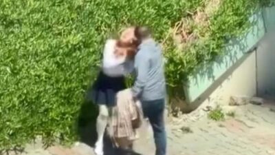 İstanbul Maltepe’de bir kişinin tartıştığı kadını darbettiği anlar cep telefonu