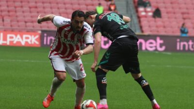 Samsunspor ile Konyaspor arasındaki mücadele 2-2 sona erdi. Holse’nin iki