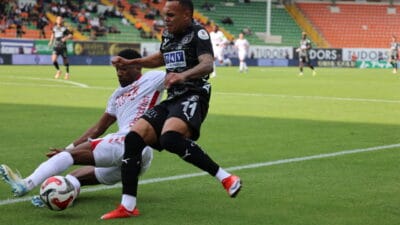 Samsunspor, Süper Lig’de deplasmanda Alanyaspor’u 3-2 mağlup etti. Mücadelede son