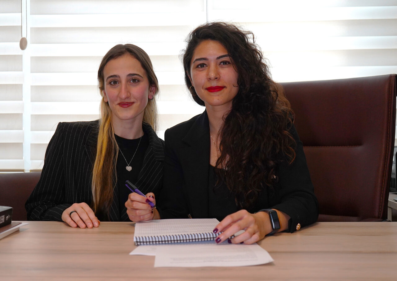 Akdeniz Üniversitesi’nde yapılan araştırma, tıklama tuzağı başlıkların okuyucuda öfke ve