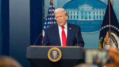 ABD ile İran arasındaki kritik müzakereler İslamabad’da başladı. Ateşkesin kırılgan