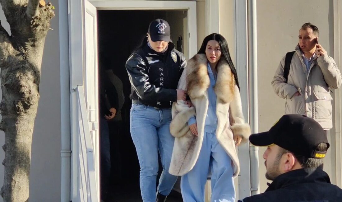 İstanbul’da eğlence mekanlarına yönelik düzenlenen uyuşturucu operasyonunda 17 kişi gözaltına