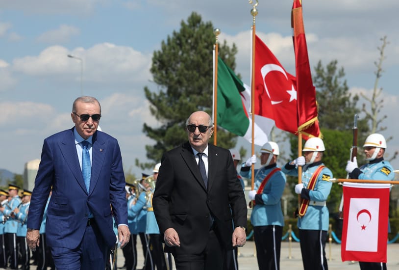 Cumhurbaşkanı Erdoğan ve Tebbun’dan Stratejik Adım: 10 Milyar Dolar Hedef Cumhurbaşkanı Erdoğan, Cezayir Cumhurbaşkanı Tebbun ile Ankara’da bir araya gelerek