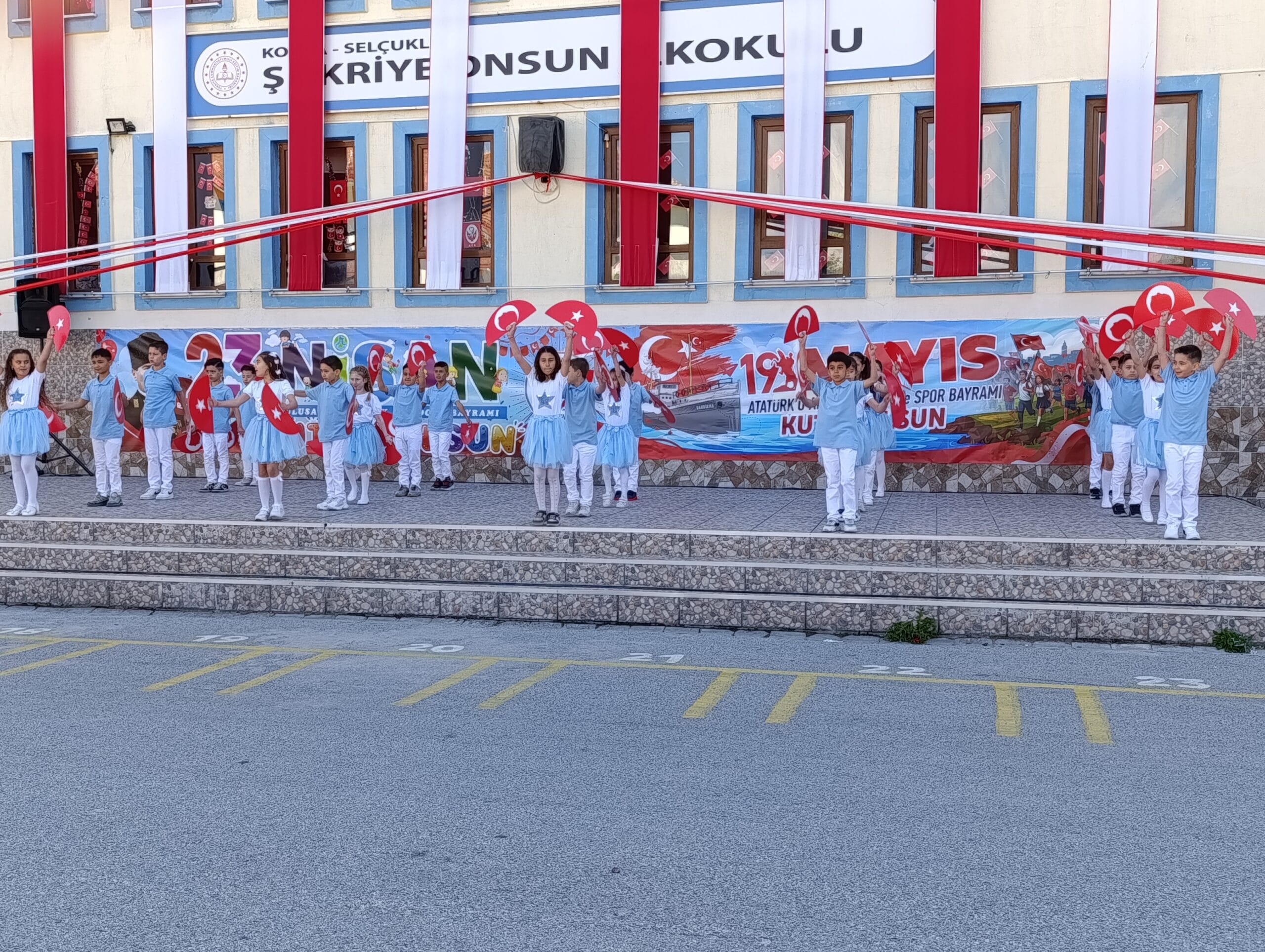 19 Mayıs Tüm Türkiye'de Coşkuyla Kutlanıyor: Konya’da Çifte Bayram, Sivas’ta Dev Koreografi!