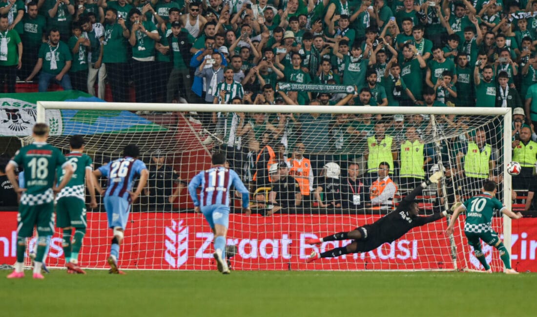 Antalya’da Nefes Kesen Final: Türkiye Kupası Trabzonspor’un! Antalya'da oynanan 64. Türkiye Kupası final müsabakasında Konyaspor ile kozlarını