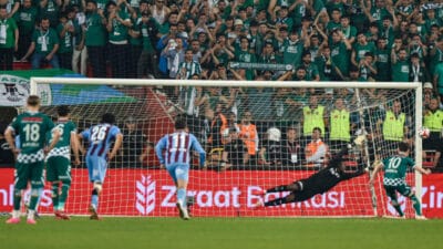 Antalya'da oynanan 64. Türkiye Kupası final müsabakasında Konyaspor ile kozlarını