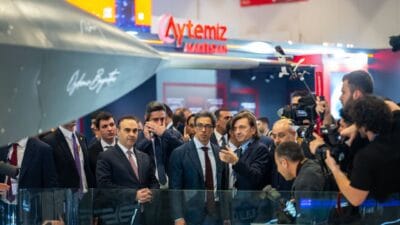 Birleşik Arap Emirlikleri Devlet Başkanı Yardımcısı Şeyh Al Nahyan, İstanbul'daki