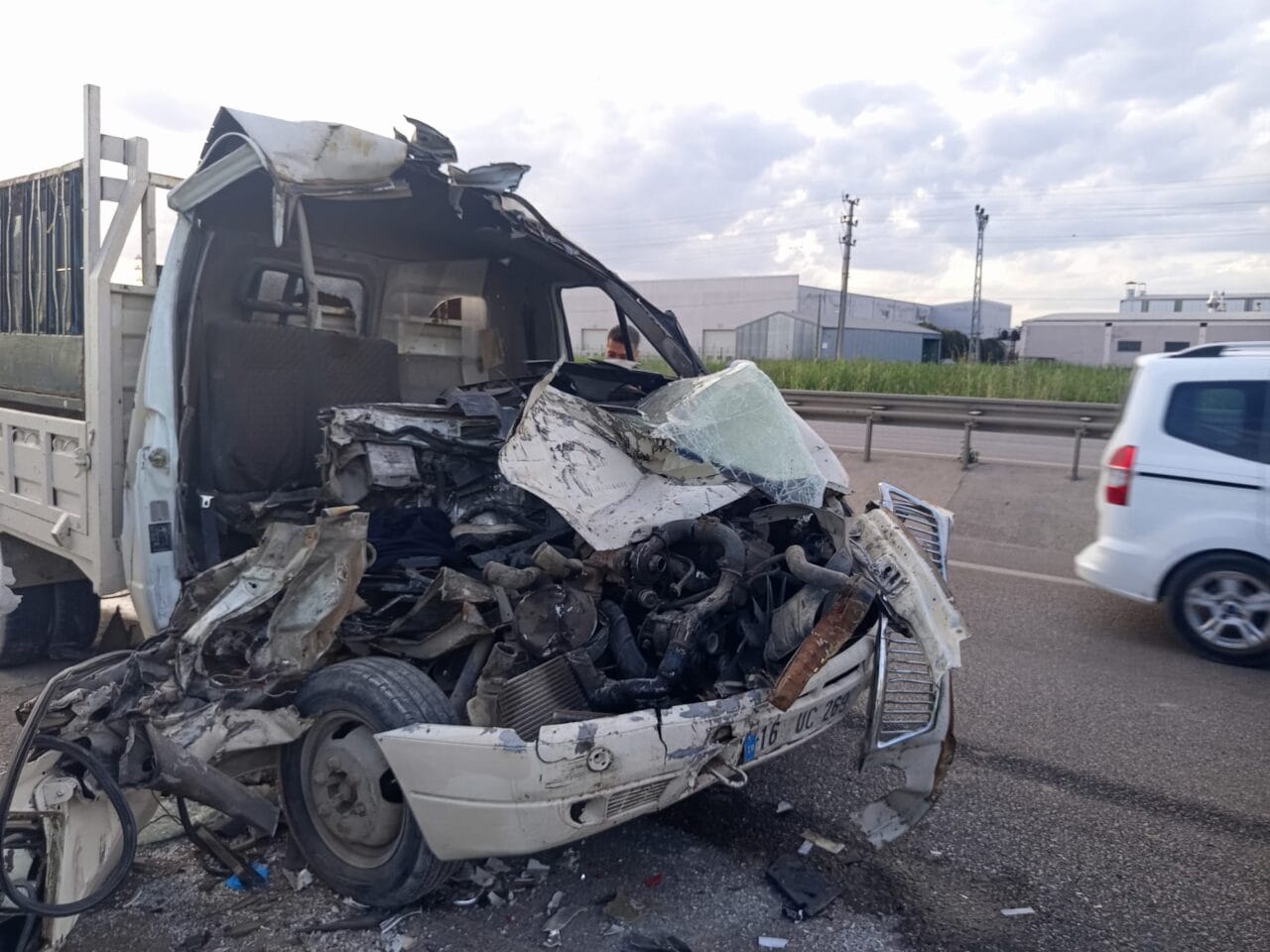 Karacabey’de akşam saatlerinde meydana gelen kazada bir aile dağıldı. Babası