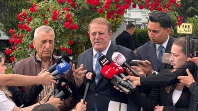 CHP'li vekilden Özgür Özel'e salvolar: "Polisin girmesini saatlerce biz engelledik,