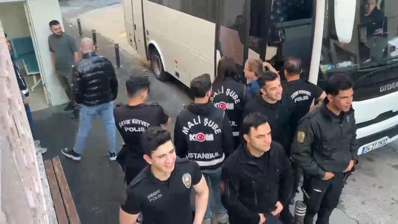 İstanbul Cumhuriyet Başsavcılığı'nın İBB ihalelerindeki kurgusal usulsüzlük iddialarına yönelik başlattığı