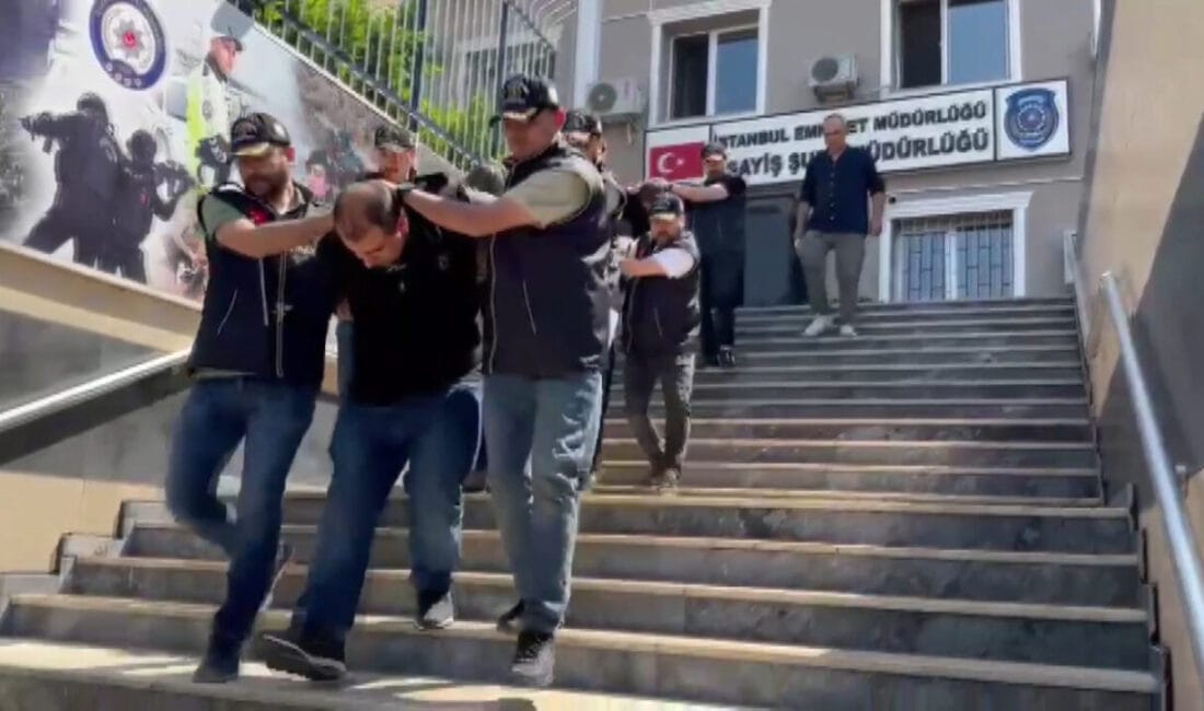 Küçükçekmece’de Şüpheli Ölüm: Balkondan Atıldığı İddiasıyla 4 Gözaltı Evde esir alıp borç tahsil etmeye çalışıyorlardı! Küçükçekmece'deki şüpheli ölümün