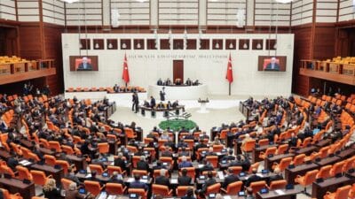 TBMM Genel Kurulu’nda fahiş site aidatlarını da kapsayan kanun teklifinin