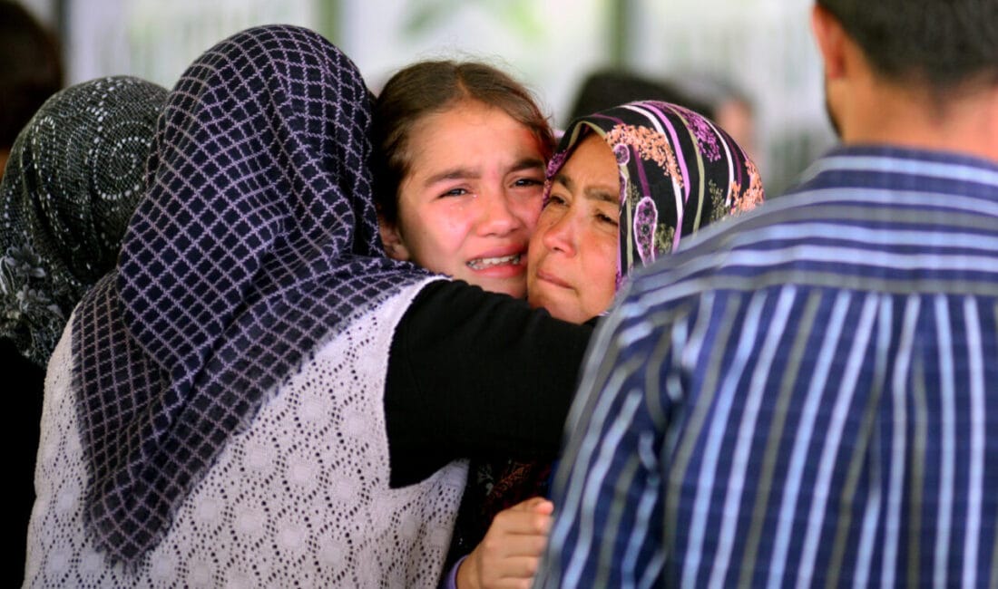 Mersin'de dün eski karısı dahil önüne gelen 6 kişiyi pompalı