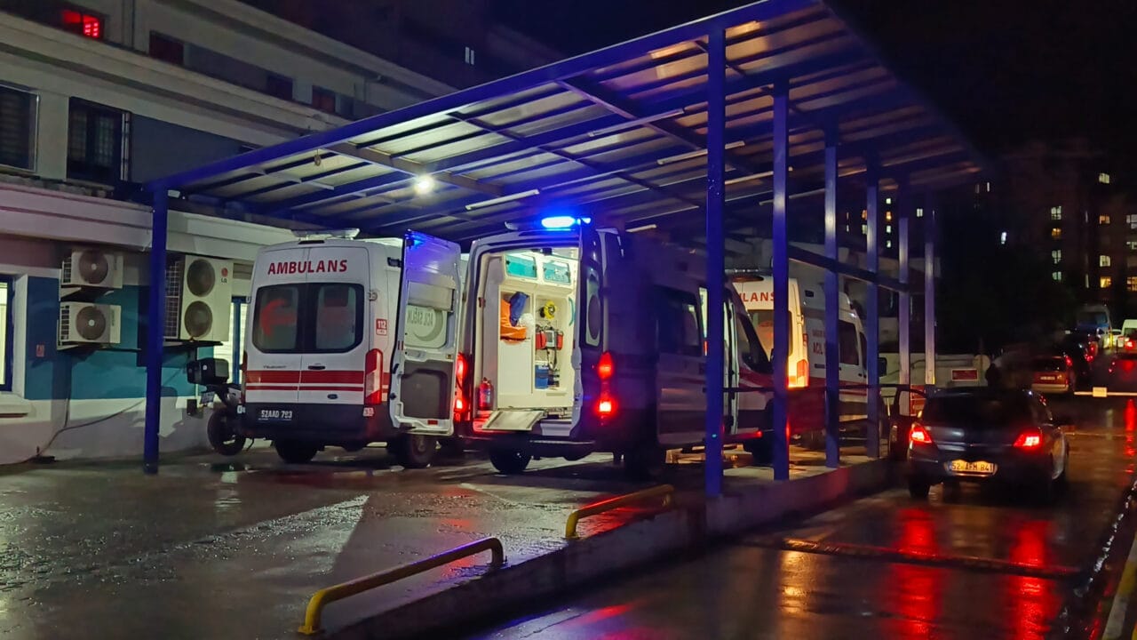 Ordu’daki bir tekstil fabrikasında öğle yemeğinde karalahana çorbası ve mısır