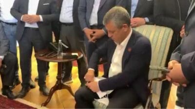 Yargı kararıyla çalkalanan CHP Genel Merkezi'nde hareketli saatler ve sert