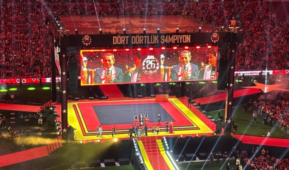 RAMS Park’ta “Dört Dörtlük” Gece: Galatasaray 26. Şampiyonluk Kupasını Kaldırdı! Galatasaray, Süper Lig'deki üst üste 4. toplamda ise 26. şampiyonluğunu