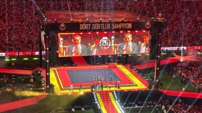Galatasaray, Süper Lig'deki üst üste 4. toplamda ise 26. şampiyonluğunu