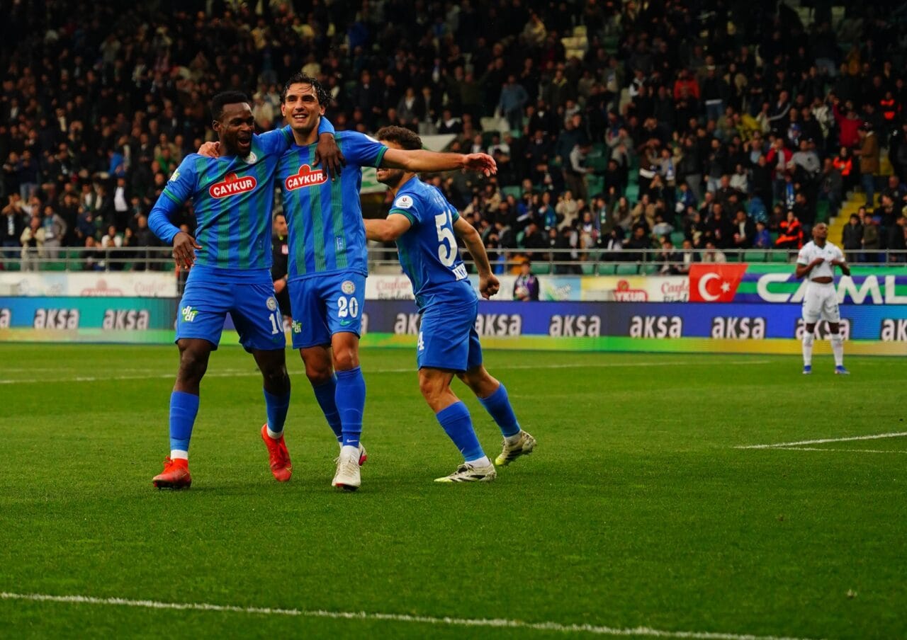 Çaykur Rizespor, Süper Lig’in 32’nci haftasında sahasında TÜMOSAN Konyaspor’u 3-2