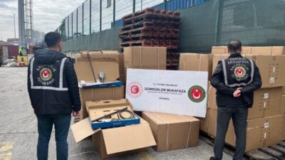 Ticaret Bakanlığı Gümrük Muhafaza ekipleri, 2026 yılının ilk dört ayında