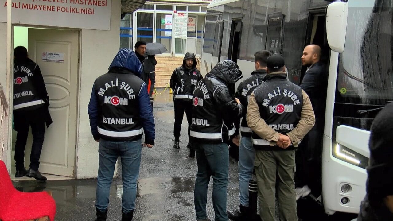 Uşak Belediye Başkanı Özkan Yalım, tutuklandığı rüşvet soruşturmasında her şeyi