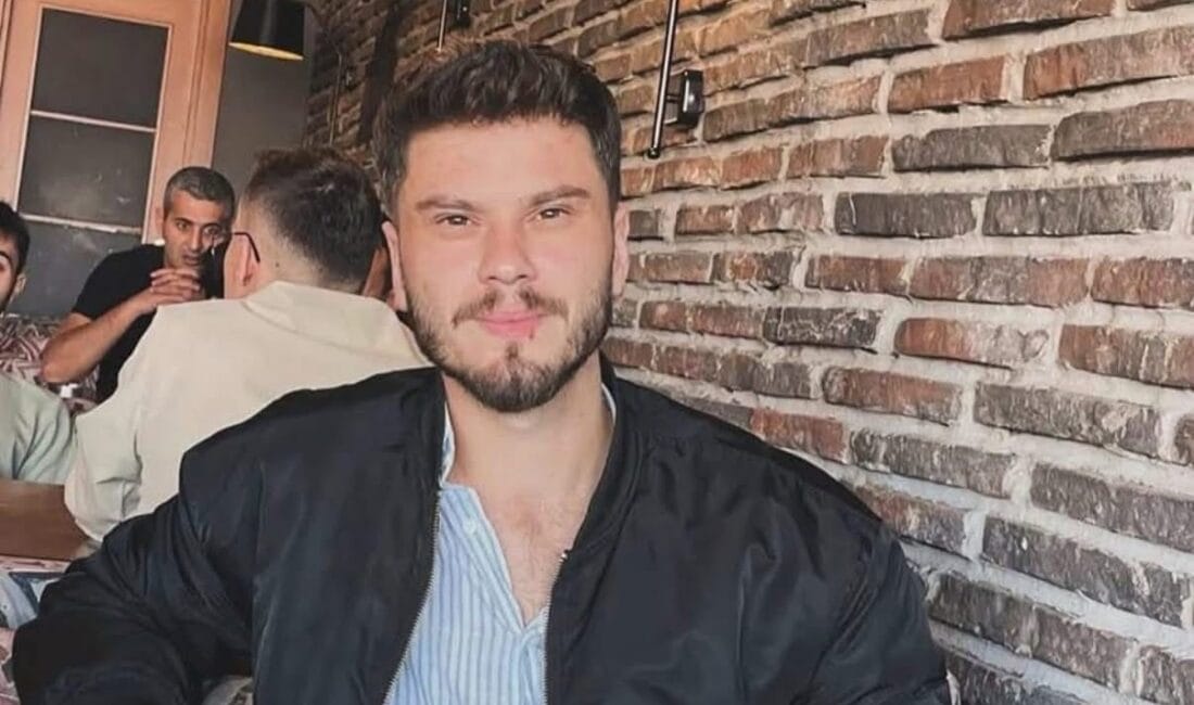 Zonguldak’ta Kan Donduran Olay: Genç Adam Evinde Bıçaklanmış Halde Ölü Bulundu! Zonguldak'ta 28 yaşındaki genç evinde bıçaklanarak öldürüldü! Jandarmayı arayıp ihbar