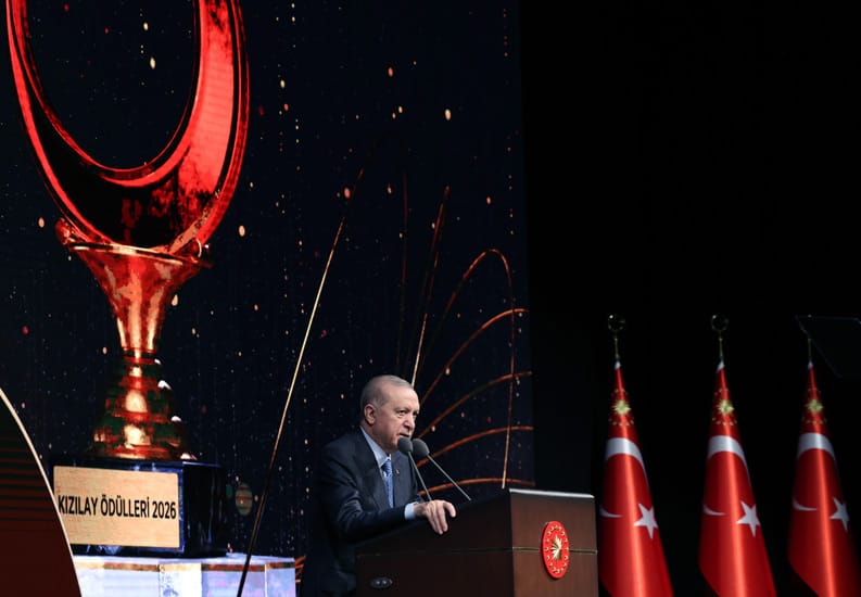 Cumhurbaşkanı Erdoğan: Kızılay Medeniyetin Kimlik Vesikasıdır Cumhurbaşkanı Recep Tayyip Erdoğan, Ankara Çubuk'ta temeli atılan Protürk Fabrikası