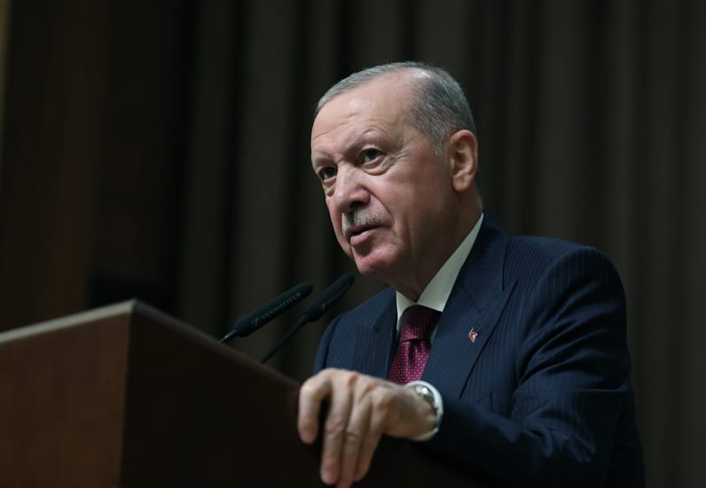 Erdoğan: Terörsüz Türkiye Süreci Stratejik Bir Devlet Vizyonudur Cumhurbaşkanı Recep Tayyip Erdoğan, "Terörsüz Türkiye" sürecinin basit bir güvenlik