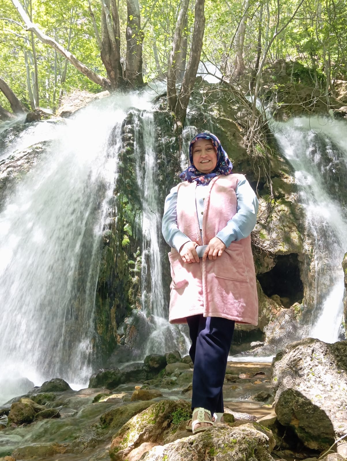 Adana'nın Saimbeyli ilçesinde salonda uyuyan annesi Servet Tekir'i bıçaklayarak öldürdükten