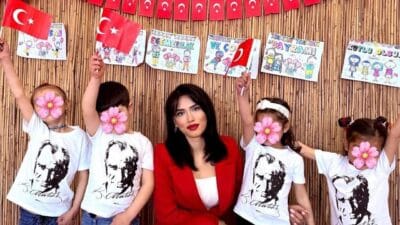 Ağrı'nın Hamur ilçesindeki Soğanlıtepe İlkokulu'nda anasınıfı öğretmeni olarak görev yapan