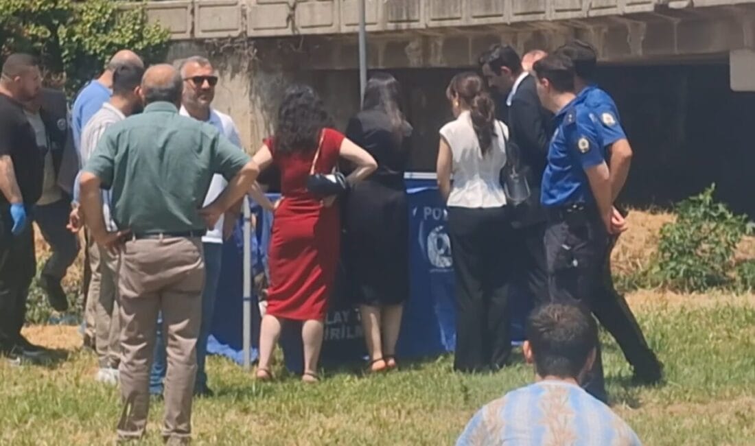 Bursa’da 2 Gündür Aranan Genç Nilüfer Çayı’nda Ölü Bulundu Bursa'nın Osmangazi ilçesinde 2 gündür kendisinden haber alınamayan 25 yaşındaki