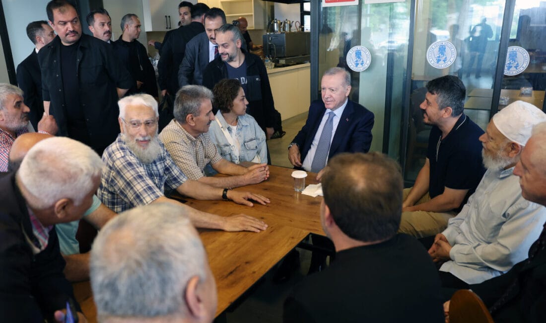 Cumhurbaşkanı Recep Tayyip Erdoğan, İstanbul Rixos Tersane’deki Türkiye Yapay Zeka
