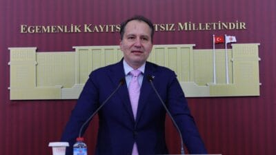 Yeniden Refah Partisi Genel Başkanı Fatih Erbakan, TBMM'de kabul edilen