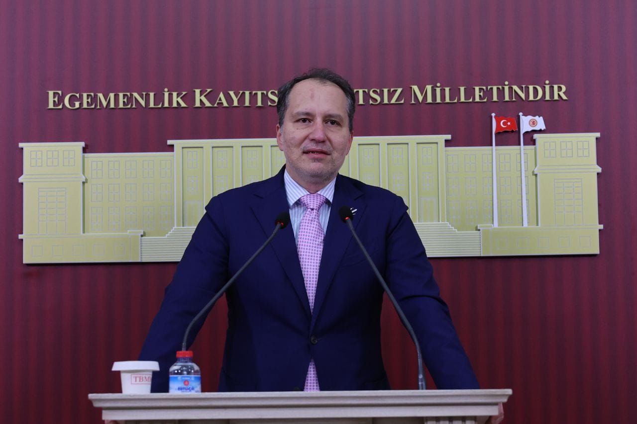 Yeniden Refah Partisi Genel Başkanı Fatih Erbakan, TBMM'de kabul edilen