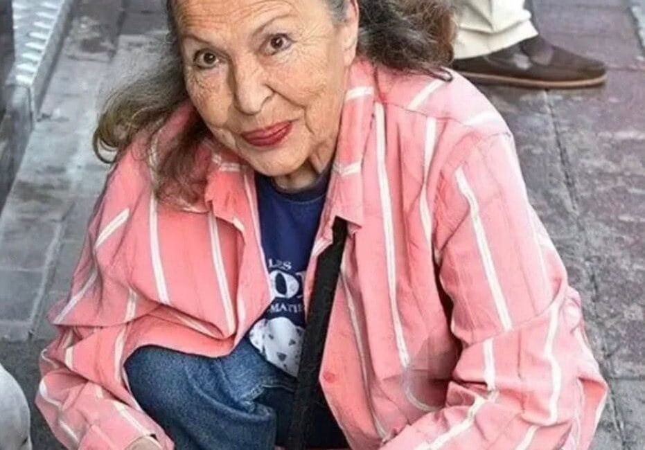Hayvan Hakları Savunucusu ‘Panter Emel’ Emel Yıldız Vefat Etti Kamuoyunda 'Panter Emel' lakabıyla tanınan sinema oyuncusu ve hayvan hakları