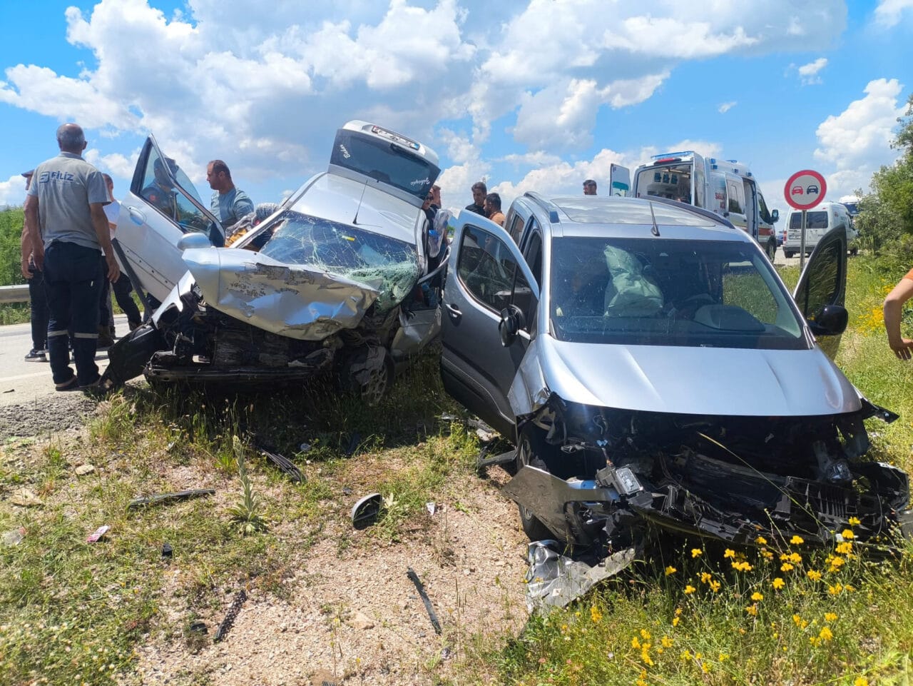 Isparta'nın Eğirdir ilçesinde iki otomobilin çarpıştığı kazada ölen Turan Taşyaran