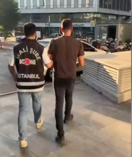 İstanbul Merkezli Operasyonda 30 Milyar Liralık Suç Geliri Aklayan Şebeke Çökertildi İstanbul merkezli 9 ilde düzenlenen yasa dışı bahis operasyonunda 30