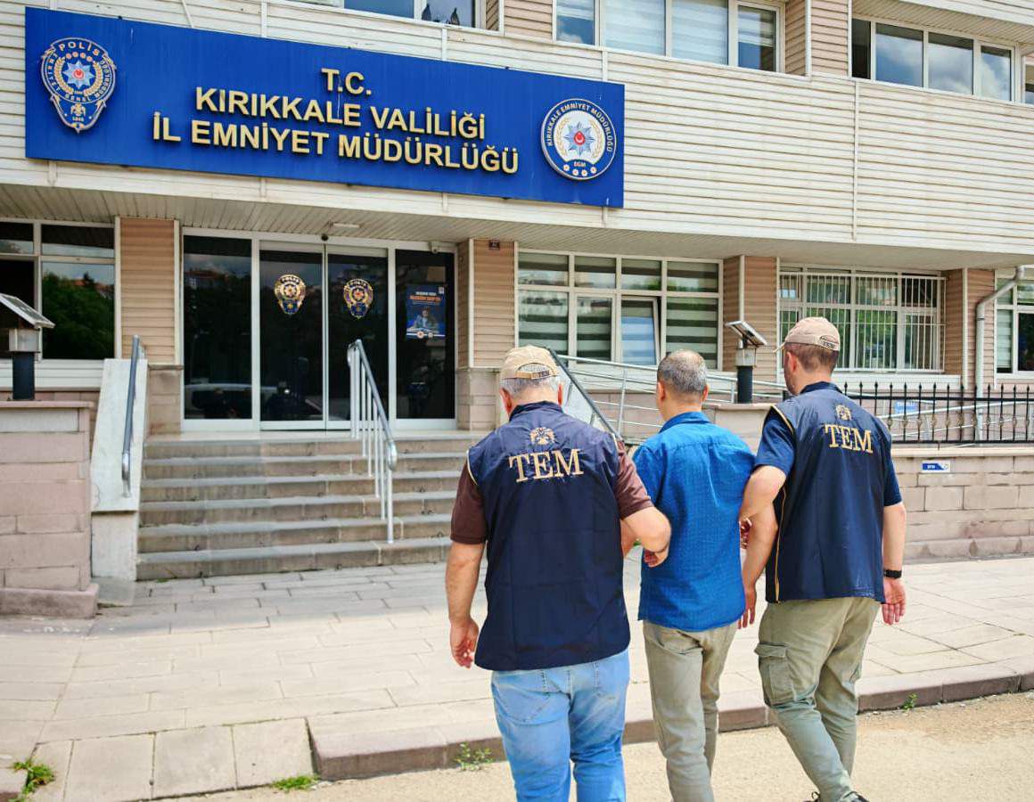 Kırıkkale'de emniyet ekiplerinin düzenlediği operasyonda, FETÖ üyesi olmaktan 6 yıl