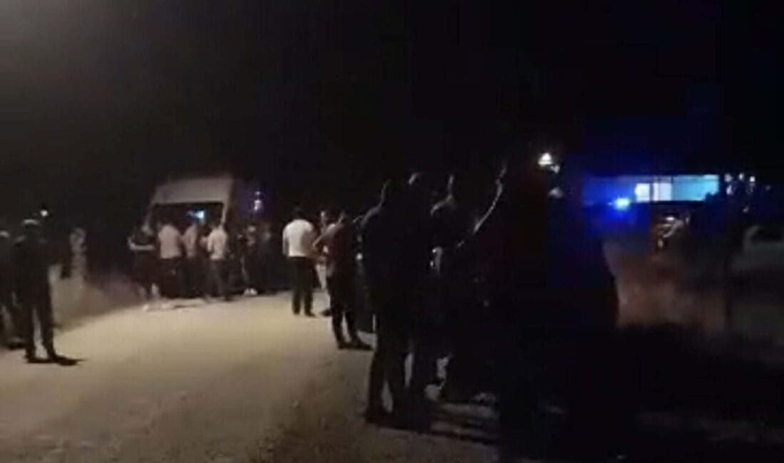 Manisa'nın Alaşehir ilçesinde boşandıktan sonra ailesinin yanına dönen 23 yaşındaki