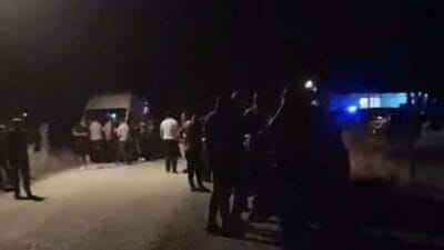 Manisa'nın Alaşehir ilçesinde boşandıktan sonra ailesinin yanına dönen 23 yaşındaki