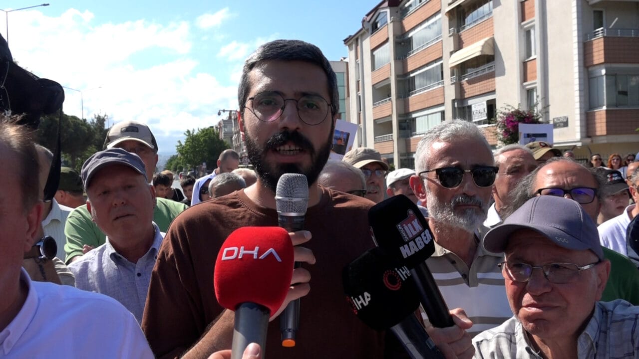 Samsun Atakum'da yaya geçidinde otomobilin çarpması sonucu hayatını kaybeden 12