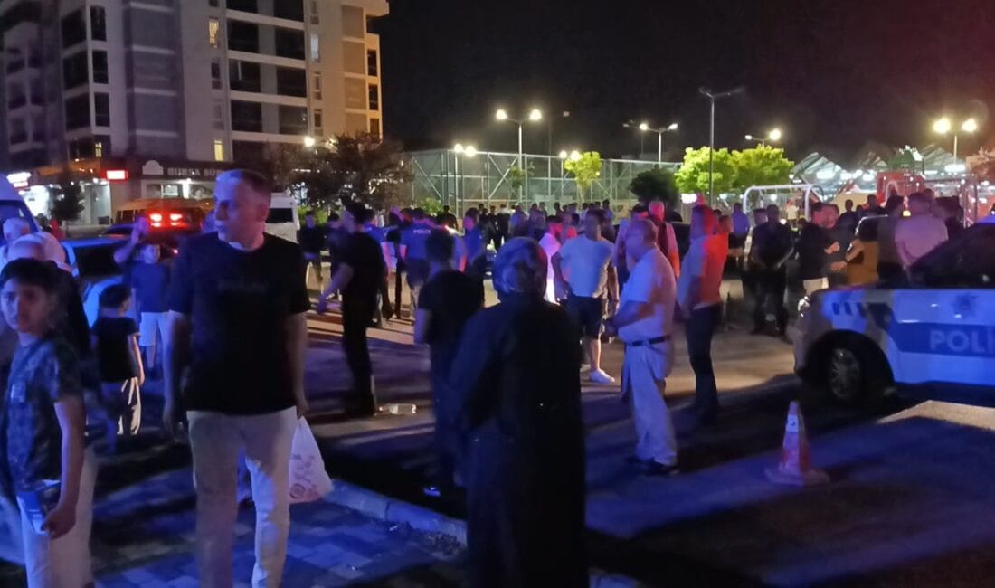 Bursa'nın Osmangazi ilçesinde iki grubun tartışmasına aile fertlerinin de dahil