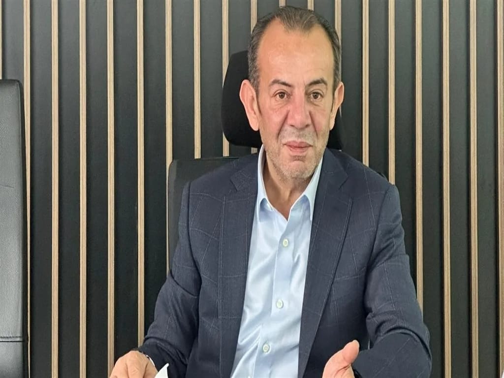 Bolu'da görevden uzaklaştırılan Tanju Özcan, bir belediye çalışanının şikayetiyle başlatılan